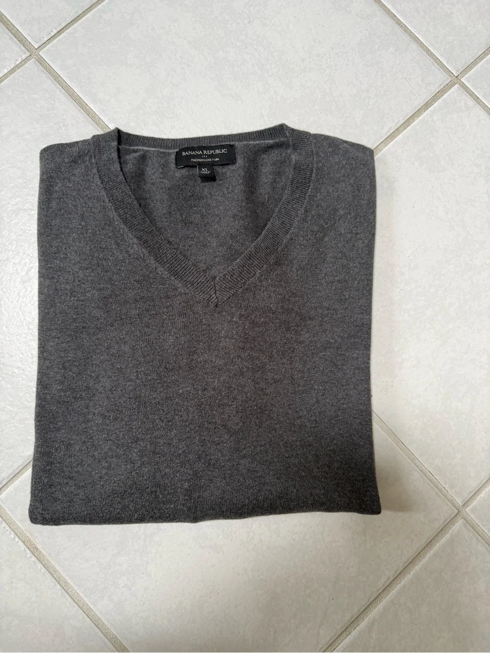 EUC Banana Republic Dark Charcoal V-Neck Sweater